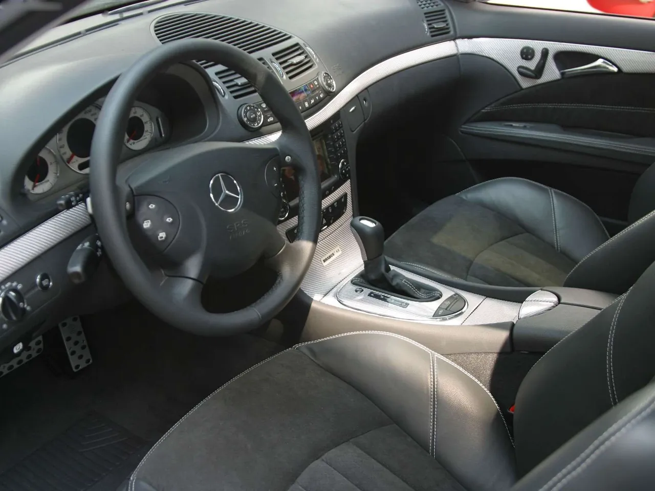Brabus Mercedes-Benz E-Class (2003) - Interior