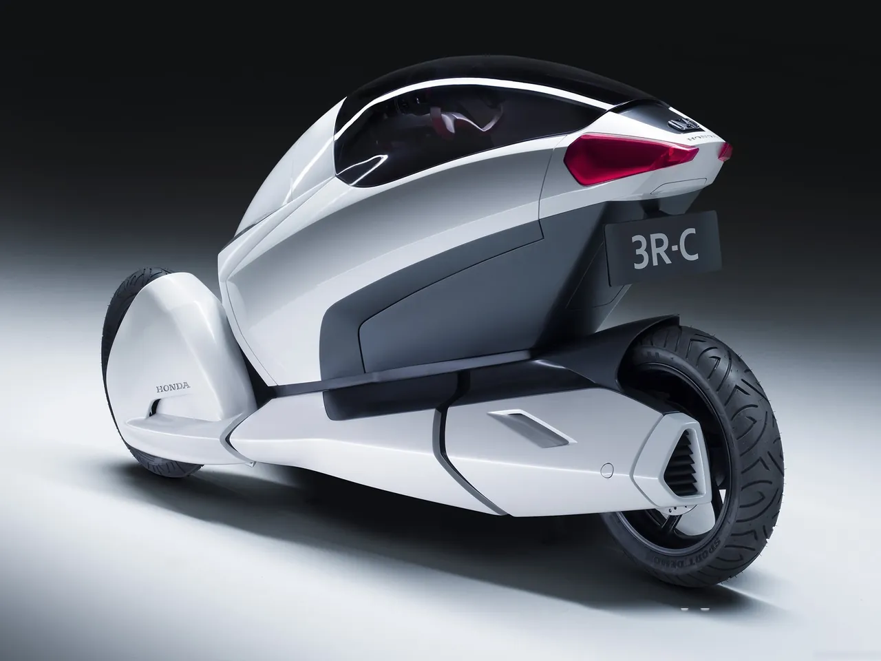 Honda 3R-C Concept (2010) – zadní tříčtvrteční pohled