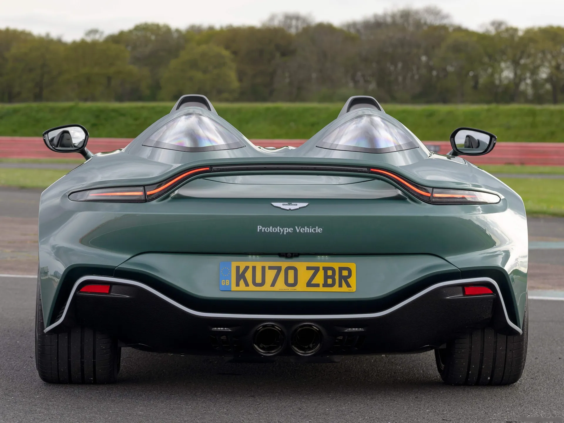 Aston Martin V12 Speedster (2021) - Rear