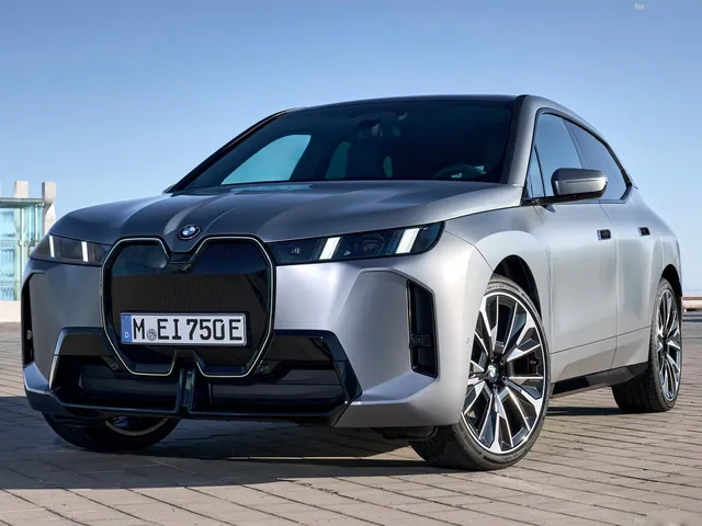 BMW iX (2026)