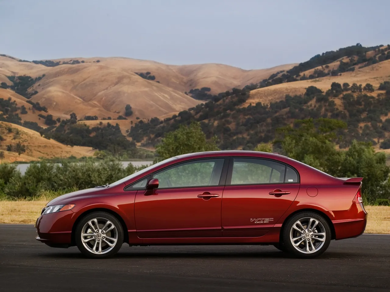Honda Civic Si Sedan (2007) – boční profil