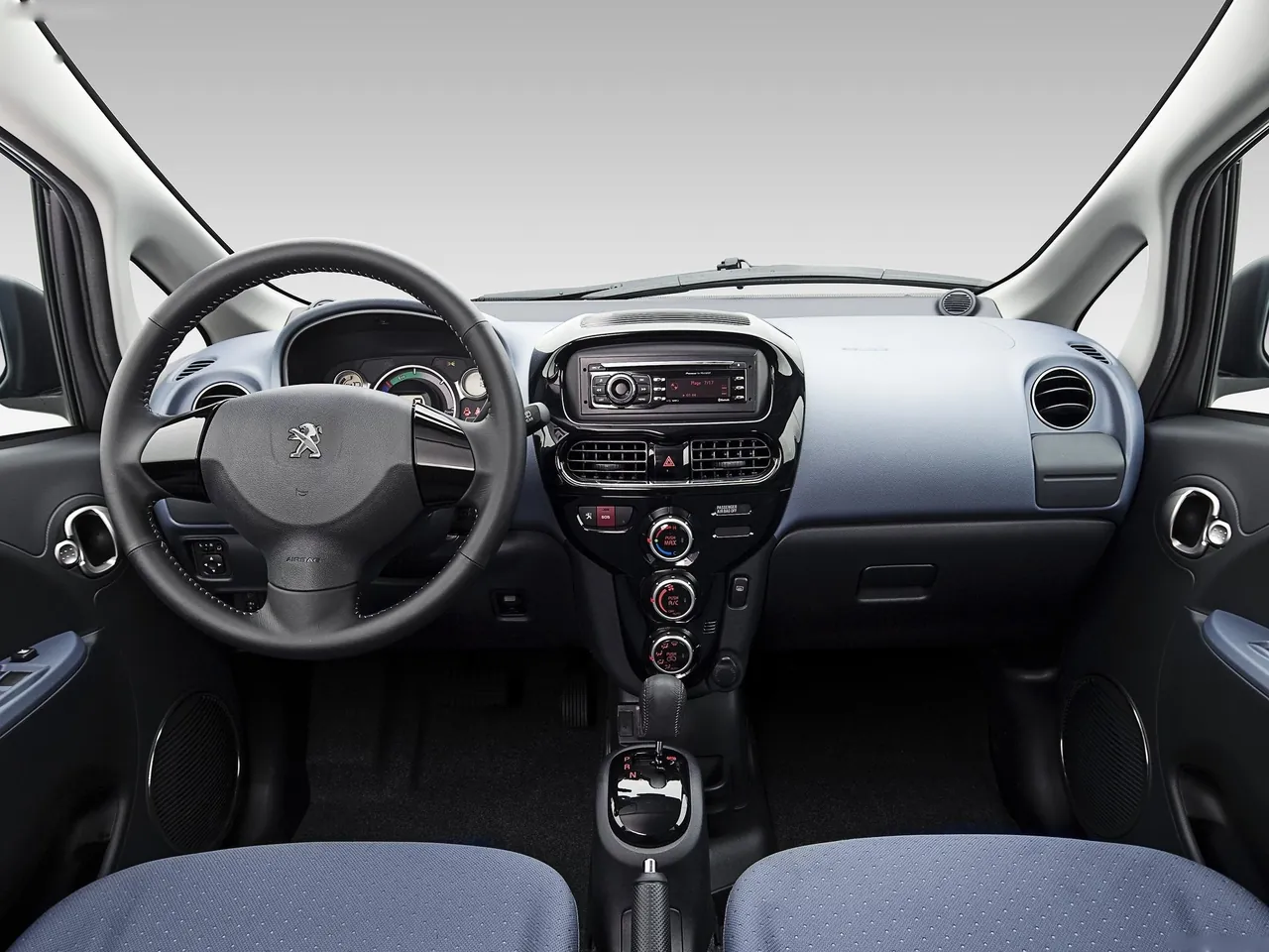 Peugeot iOn (2011) – interiér