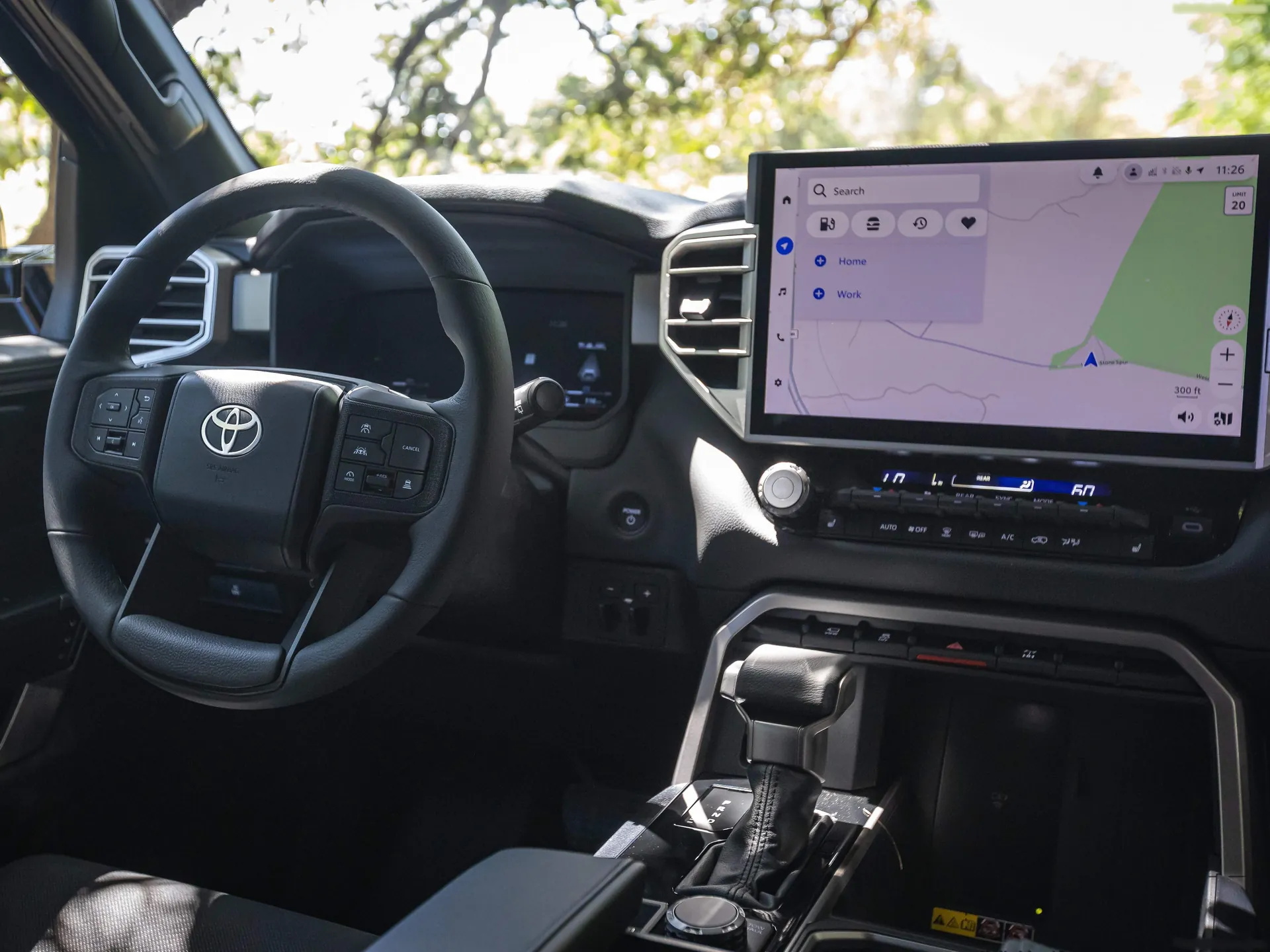 Toyota Sequoia Trailhunter (2027) – interiér