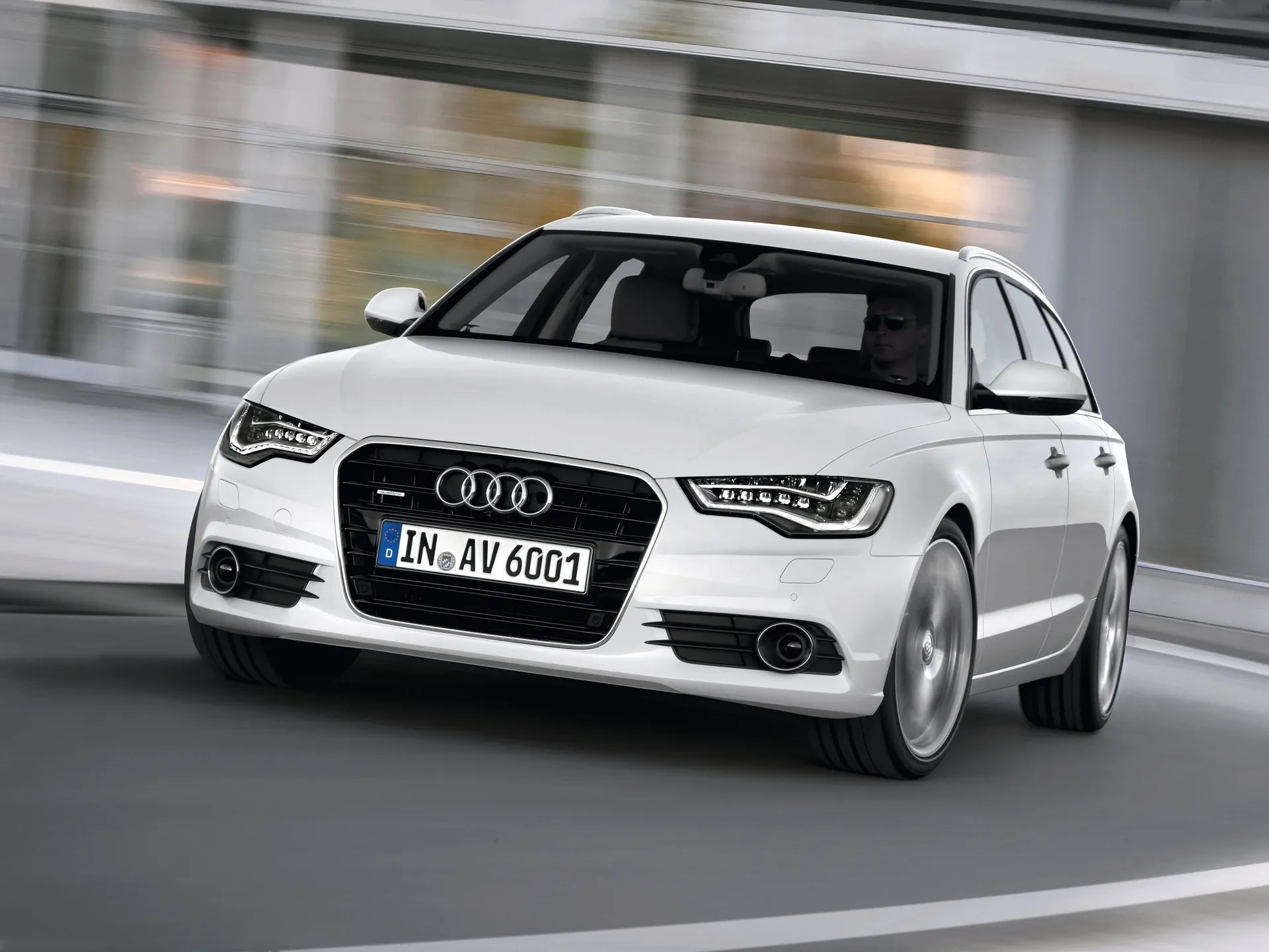 Audi A6 Avant (2012)
