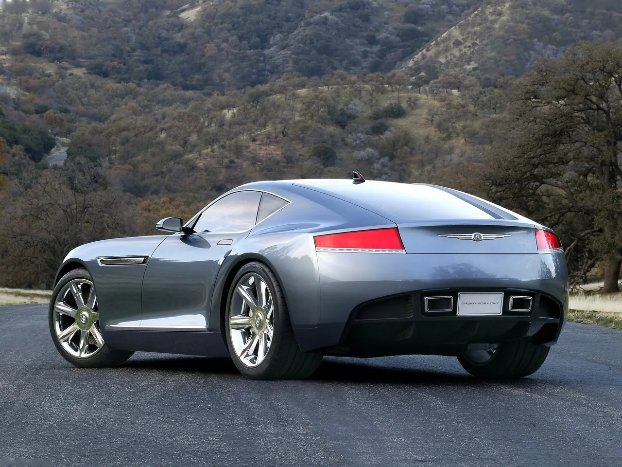 Chrysler Firepower Concept (2005) – zadní tříčtvrteční pohled