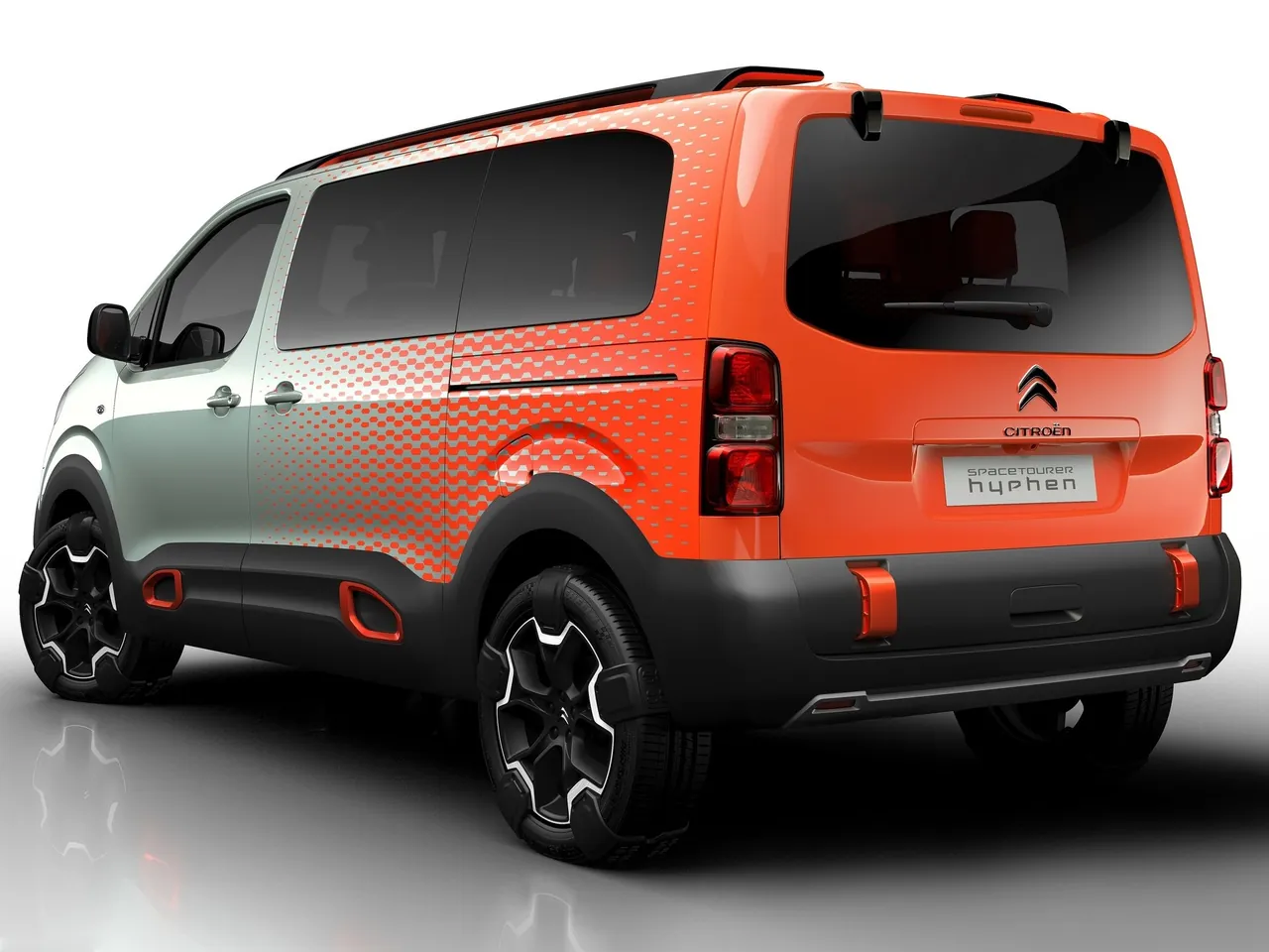 Citroen SpaceTourer Hyphen Concept (2016) – zadní tříčtvrteční pohled
