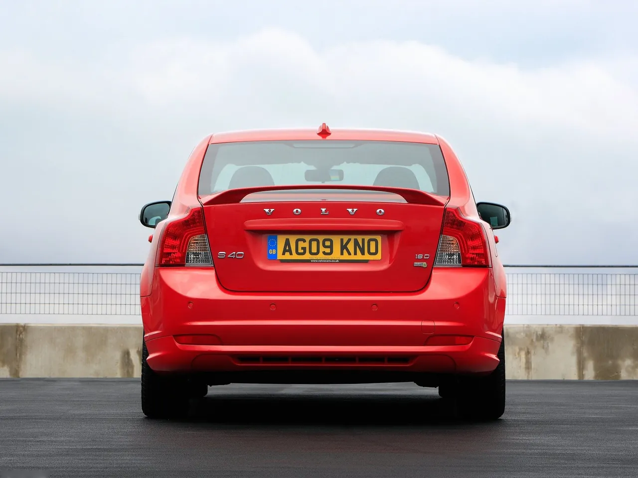 Volvo S40 (2008) – zezadu