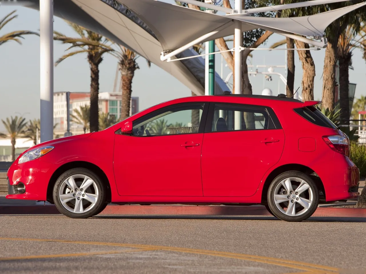 Toyota Matrix (2011) - Side Profile