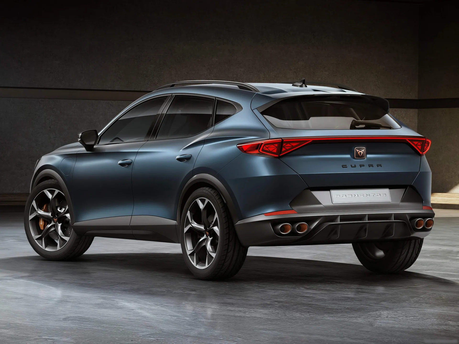 Cupra Formentor Concept (2019) – zadní tříčtvrteční pohled