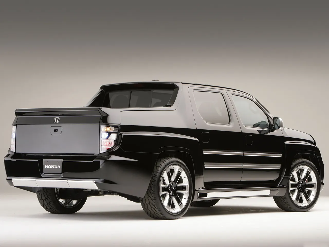 Honda Ridgeline Street Sport Concept (2005) – zadní tříčtvrteční pohled