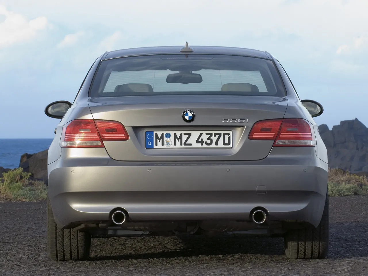 BMW 335i Coupe (2007) – zezadu