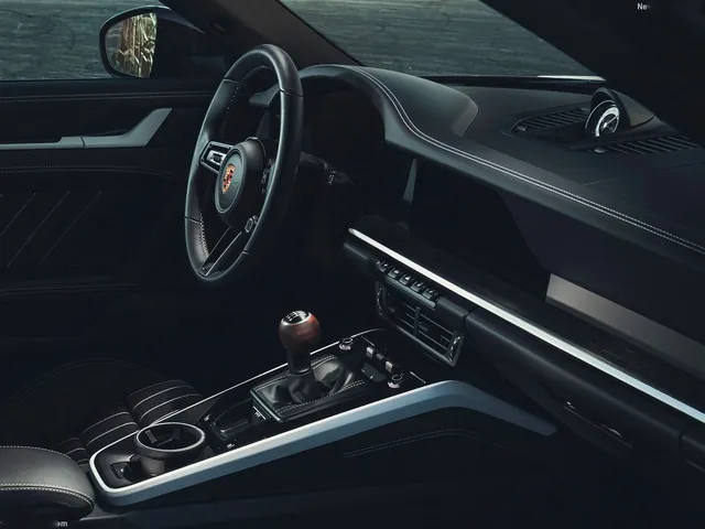 Porsche 911 Carrera S with MT Package [US] (2027)