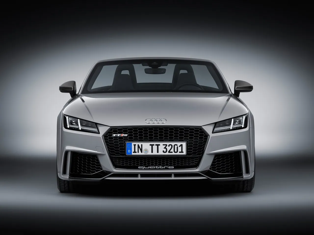 Audi TT RS Roadster (2017) - Front
