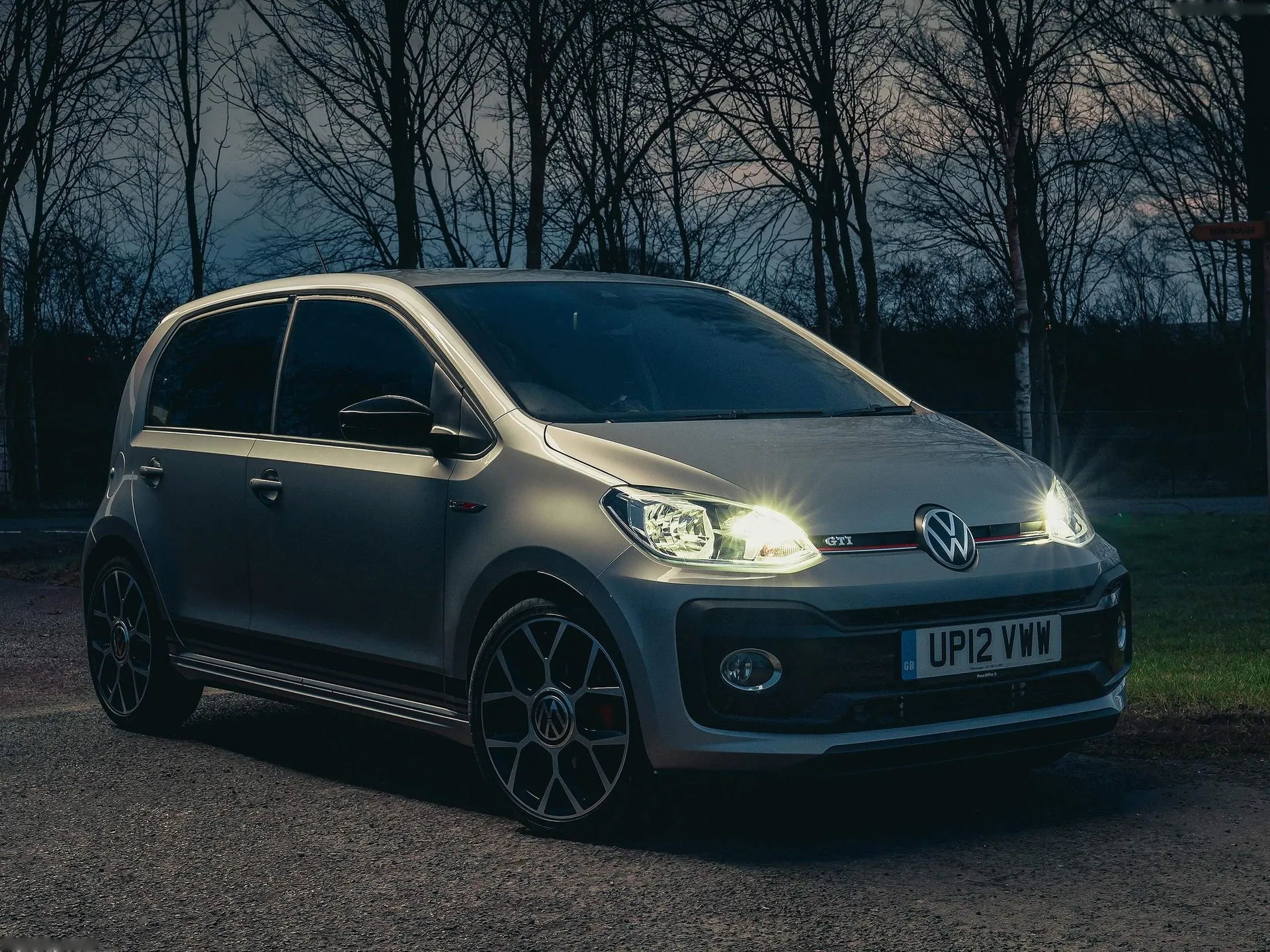 Volkswagen Up GTI [UK] (2020)