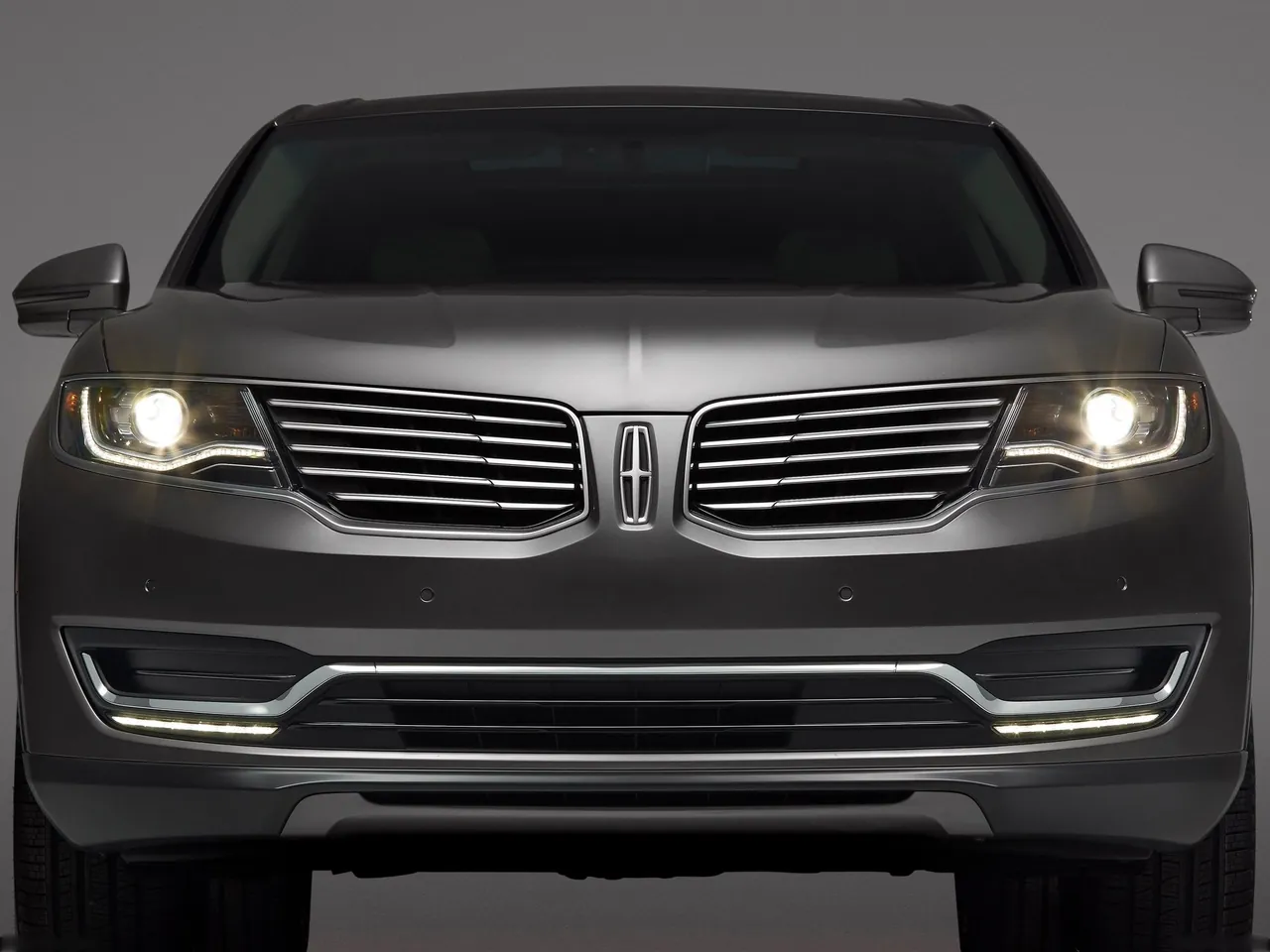 Lincoln MKX (2016) – zepředu