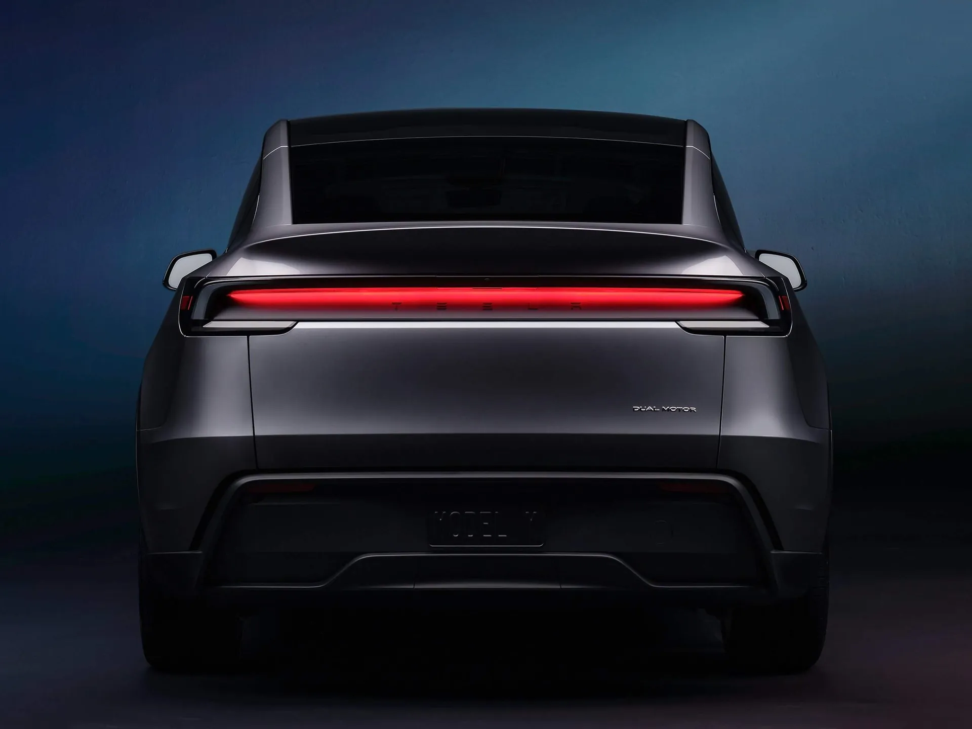 Tesla Model Y (2025) – zezadu