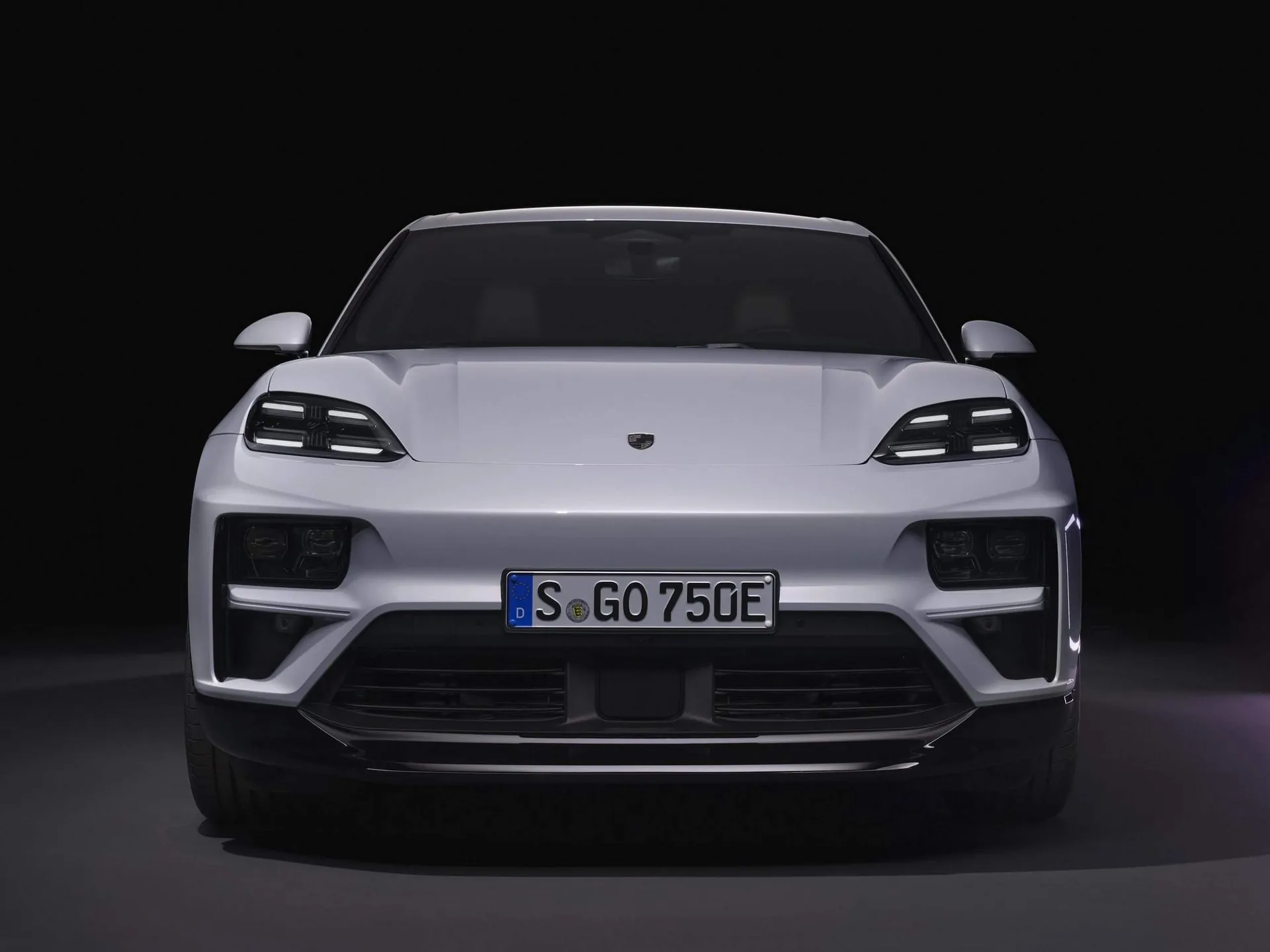 Porsche Macan Turbo (2025) – zepředu