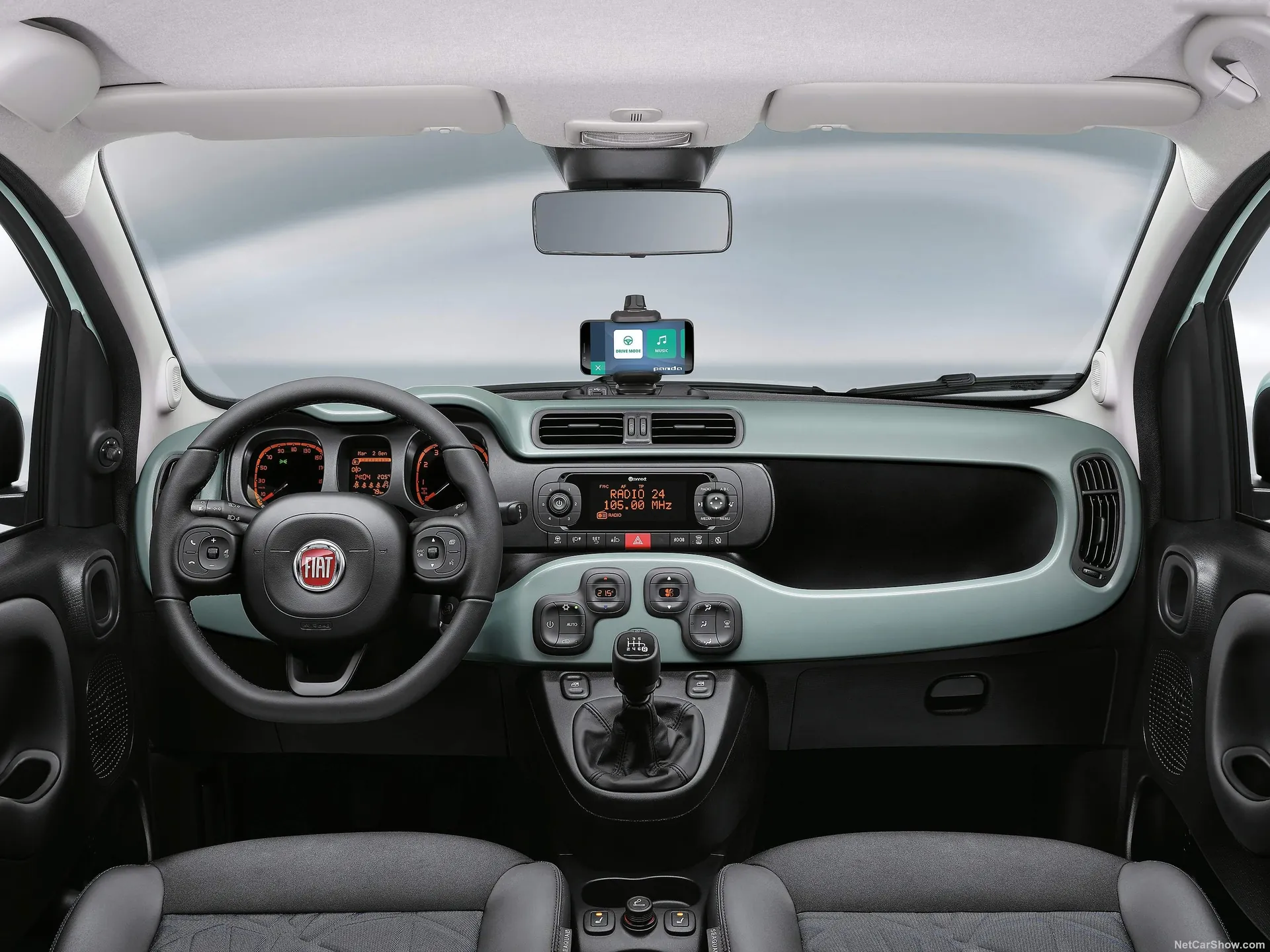 Fiat Panda Hybrid (2020) – interiér