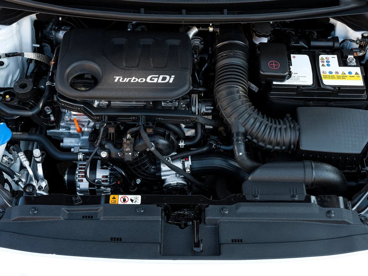 Kia Ceed SW GT-Line (2016) – motorový prostor