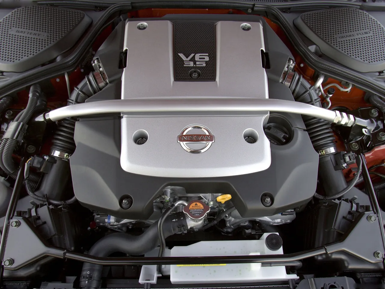 Nismo Nissan 350Z (2007) – motorový prostor