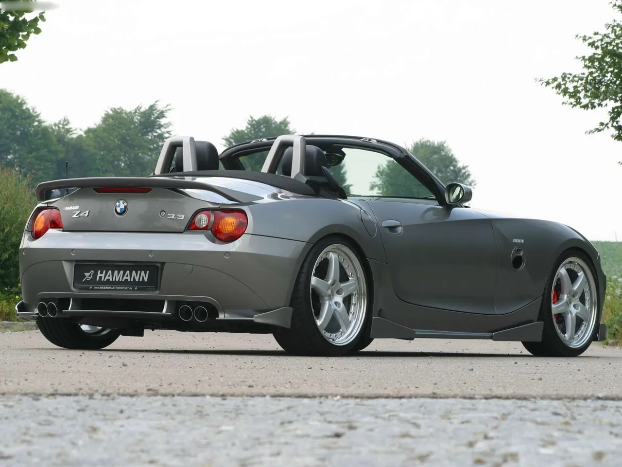 Hamann BMW Z4 (2004) – zadní tříčtvrteční pohled