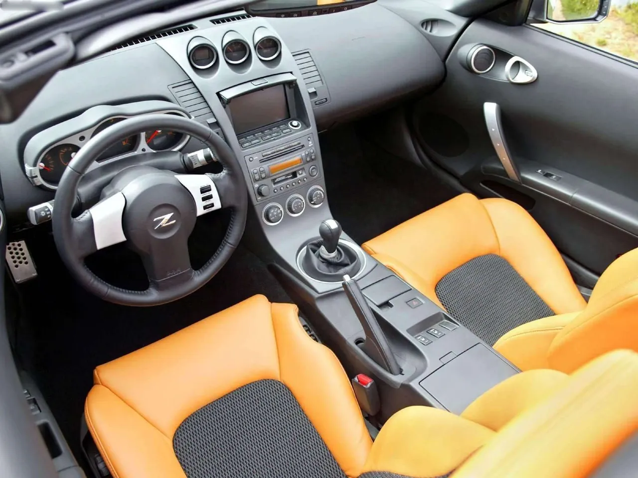 Nissan 350Z Roadster (2004) – interiér