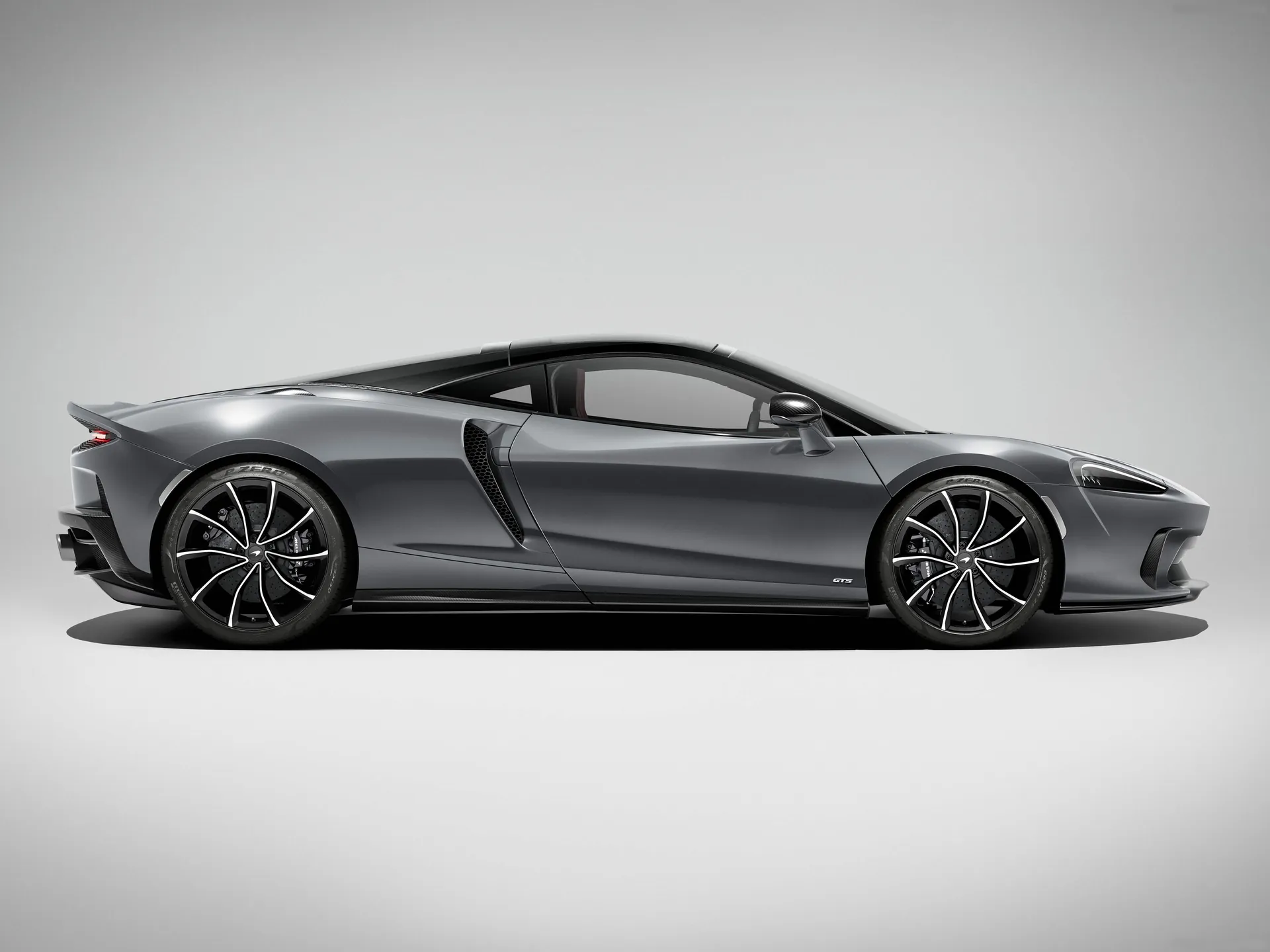 McLaren GTS (2024) – boční profil