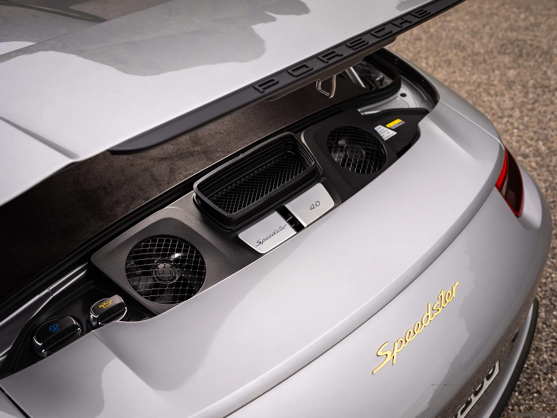 Porsche 911 Speedster (2019) – motorový prostor