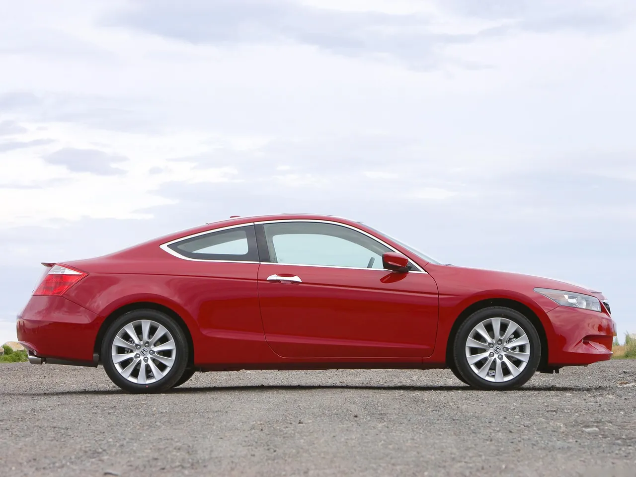 Honda Accord EX-L V6 Coupe (2008) – boční profil