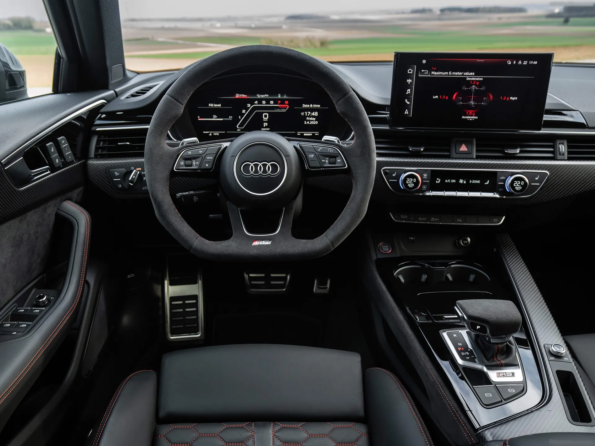 Audi RS4 Avant (2020) – interiér