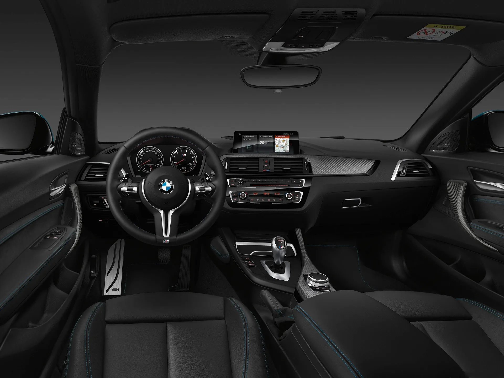 BMW M2 Coupe (2018) – interiér