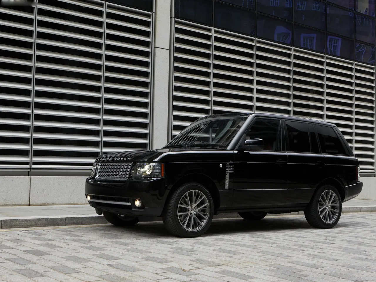 Land Rover Range Rover Autobiography Black (2011)