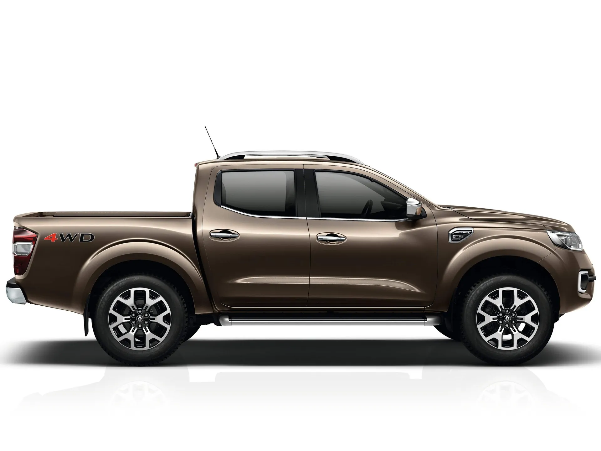Renault Alaskan (2017) – boční profil