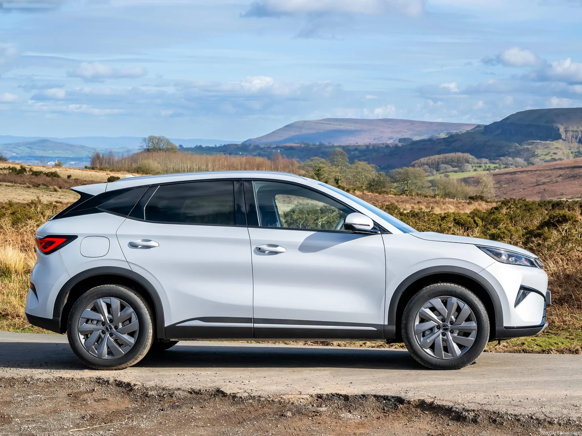 BYD Atto 3 Evo [UK] (2026) – boční profil