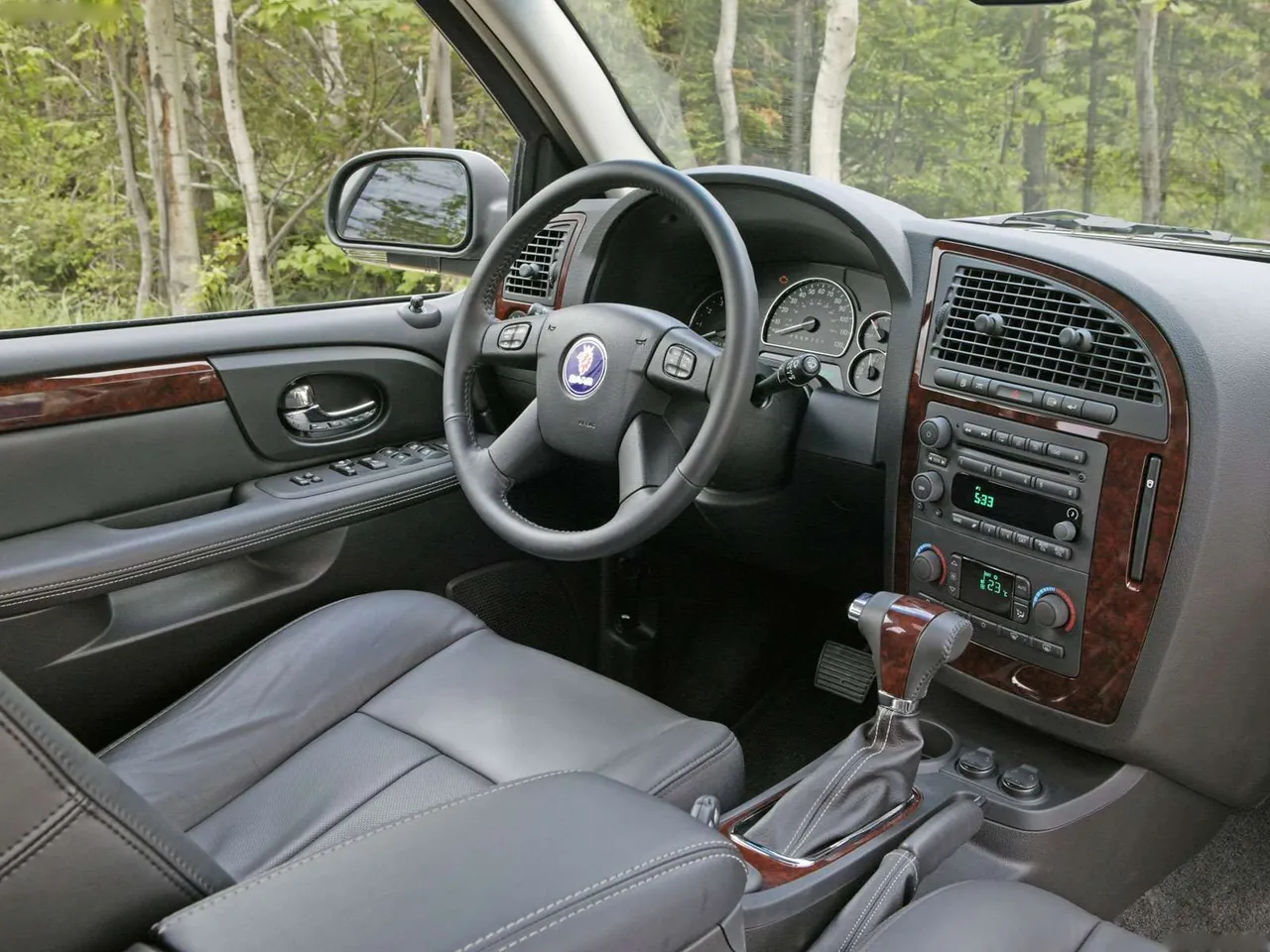 Saab 9-7X (2006) – interiér