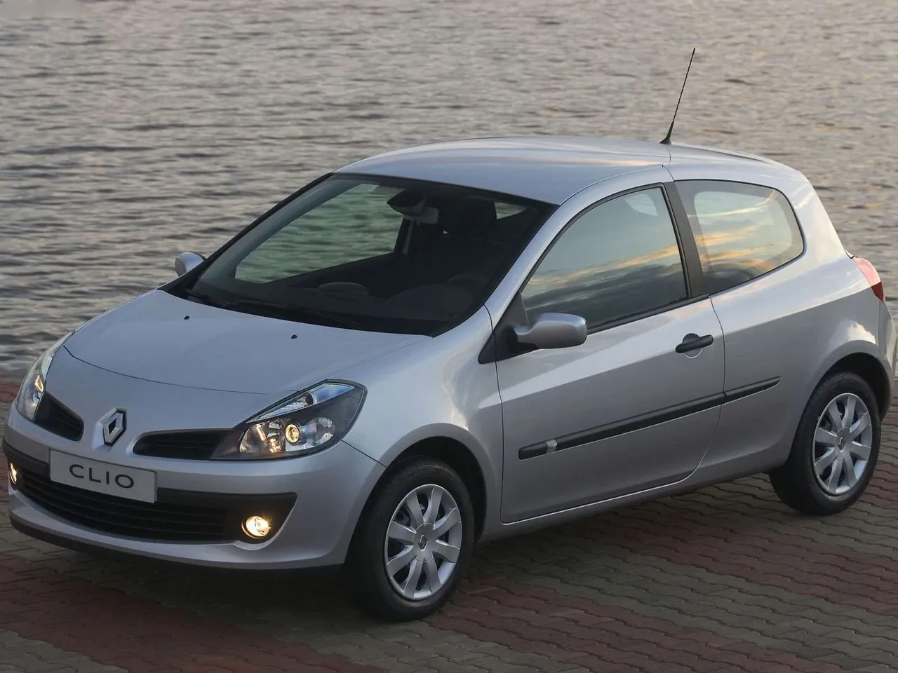 Renault Clio III 3door (2005)