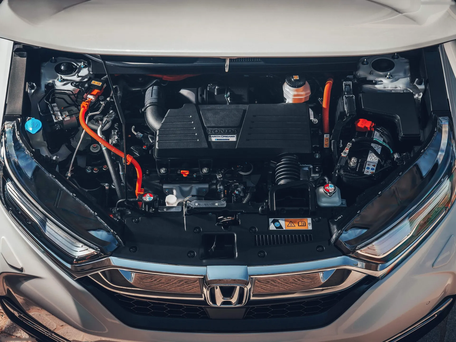 Honda CR-V Hybrid [EU] (2019) – motorový prostor
