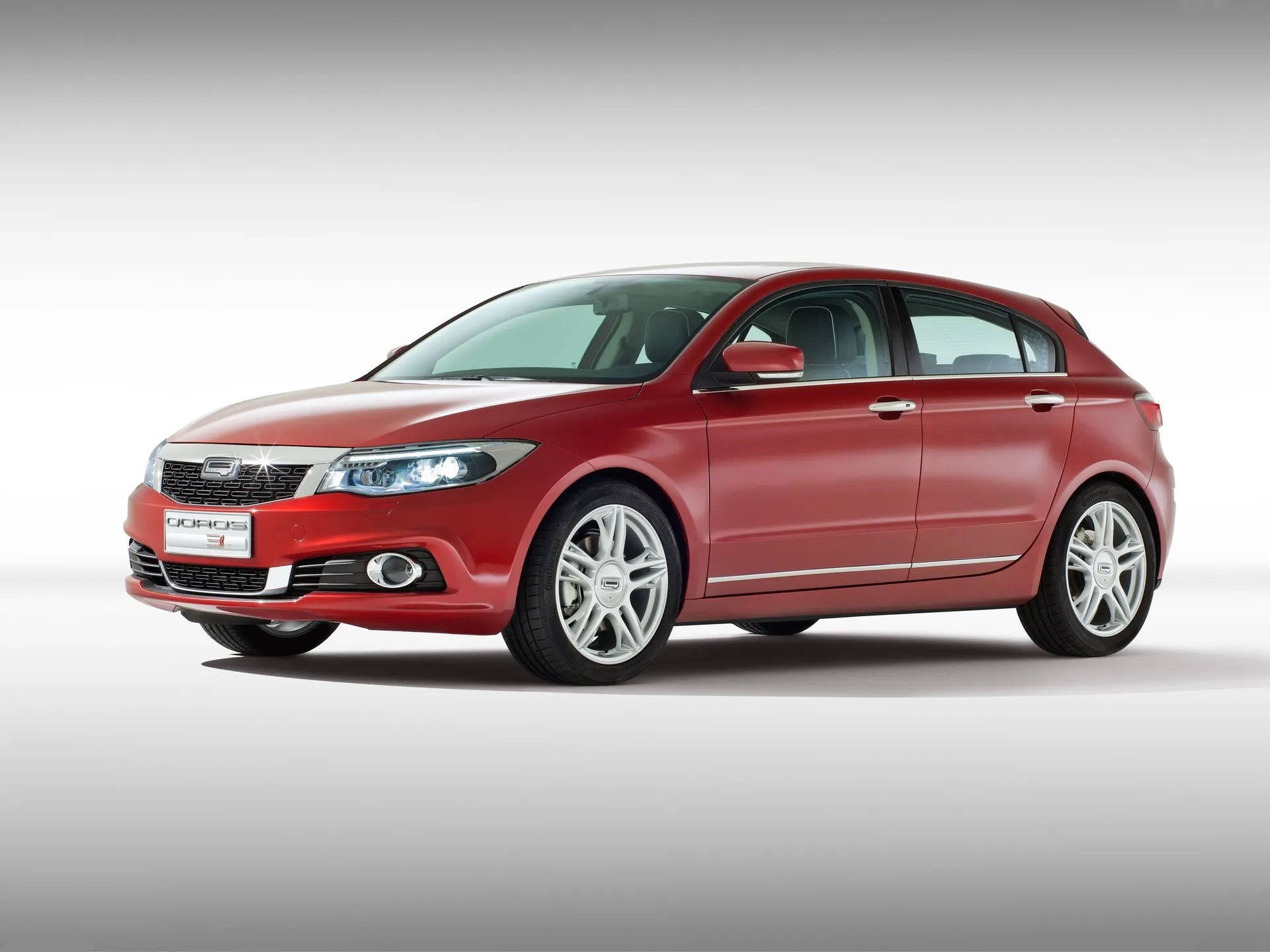 Qoros 3 Hatch (2015)