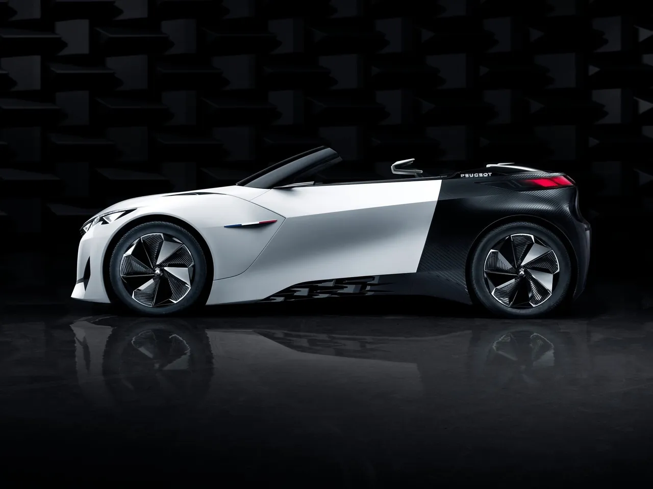 Peugeot Fractal Concept (2015) - Side Profile