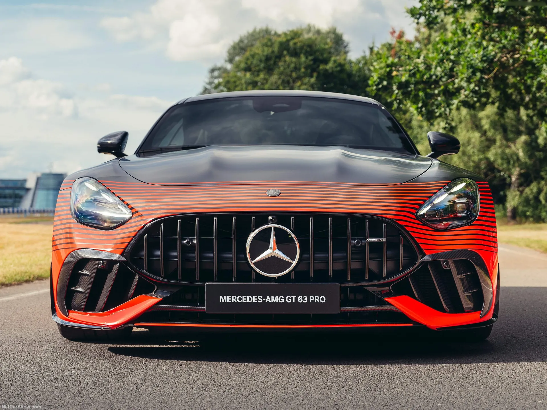 Mercedes-Benz AMG GT63 PRO (2025) – zepředu