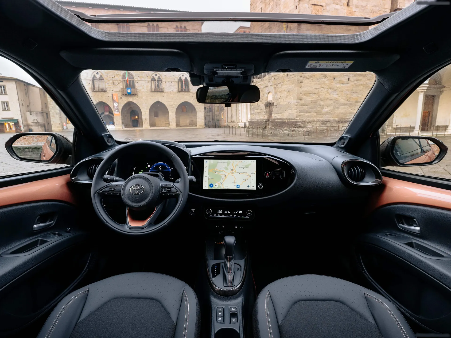 Toyota Aygo X (2026) – interiér