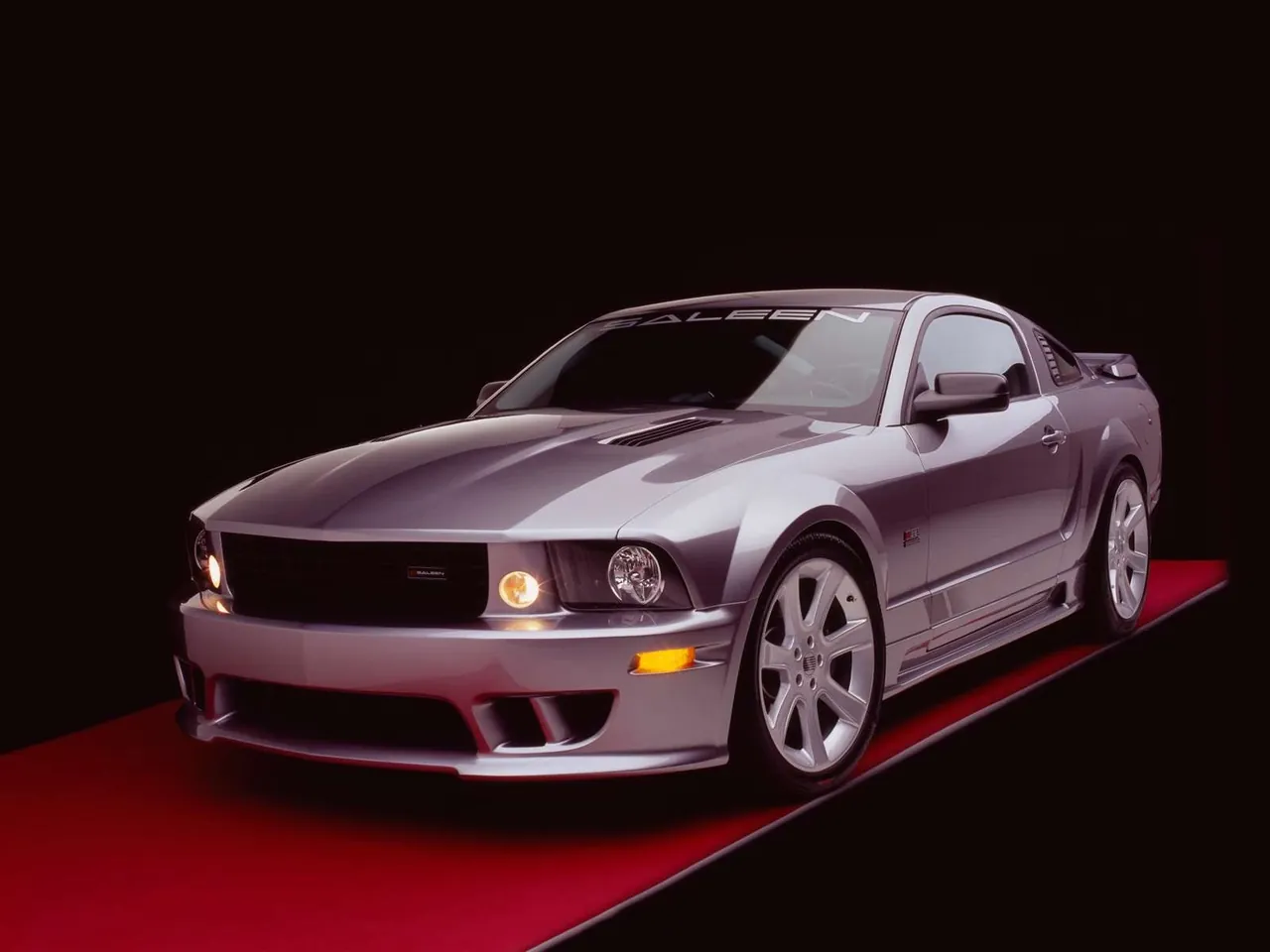 Saleen Ford Mustang S281 Supercharged (2005)