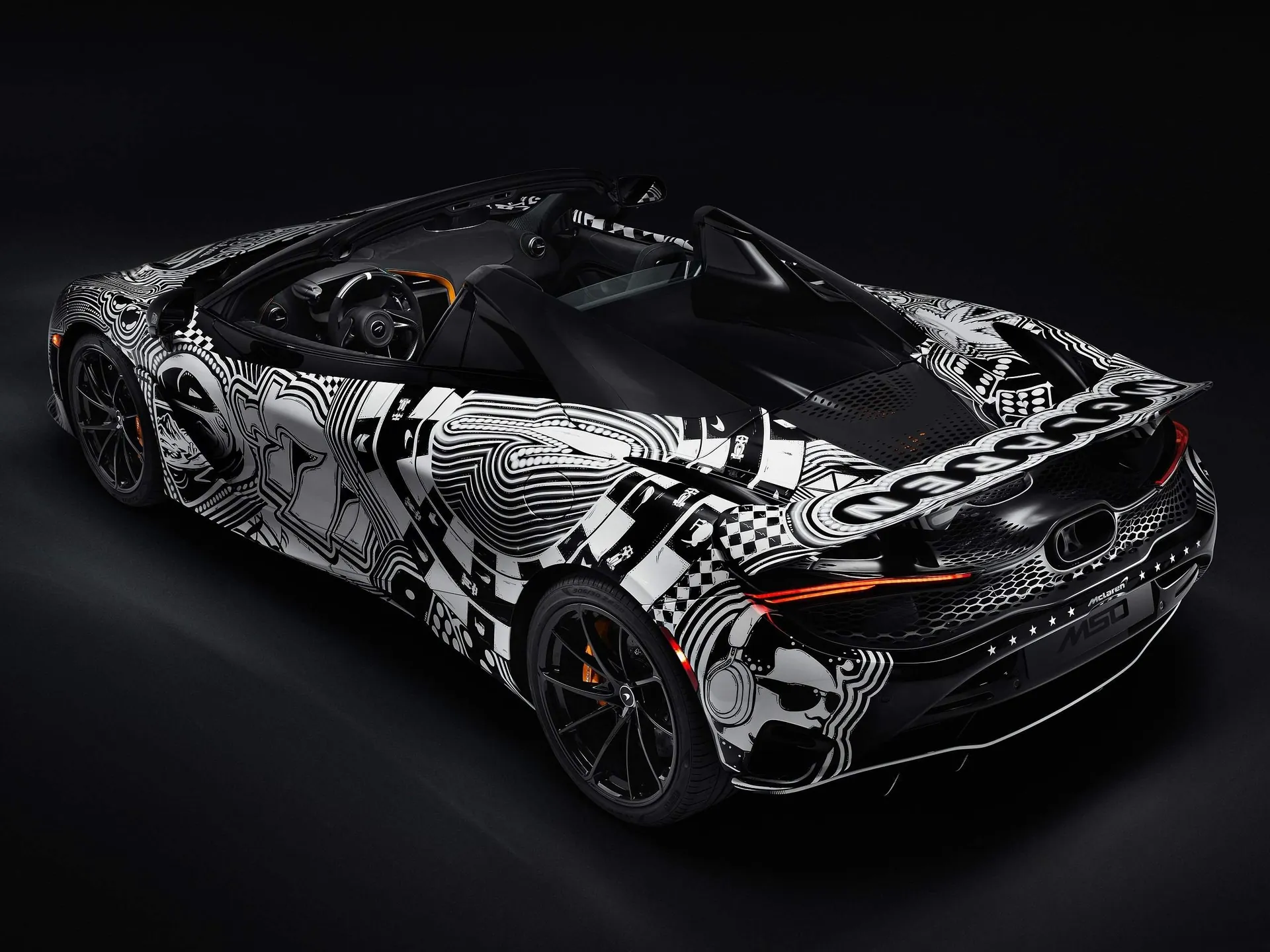 McLaren 750S Spider Project Viva by MSO (2025) – zadní tříčtvrteční pohled