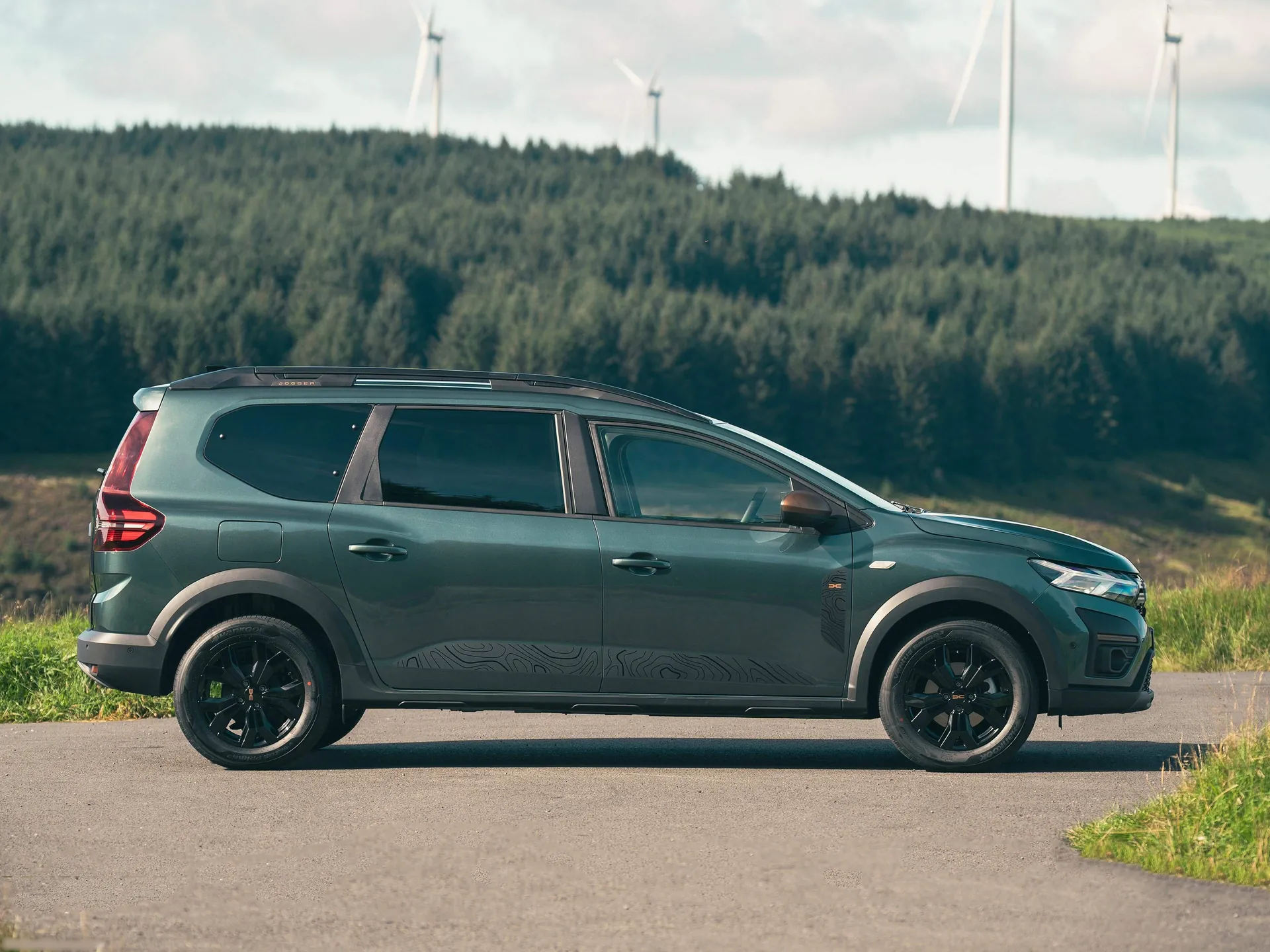Dacia Jogger Extreme [UK] (2023) – boční profil