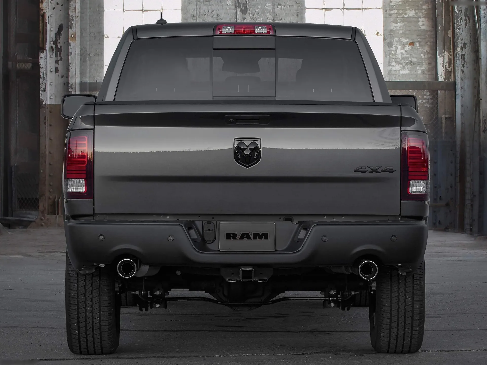 Ram 1500 Classic Warlock (2019) – zezadu