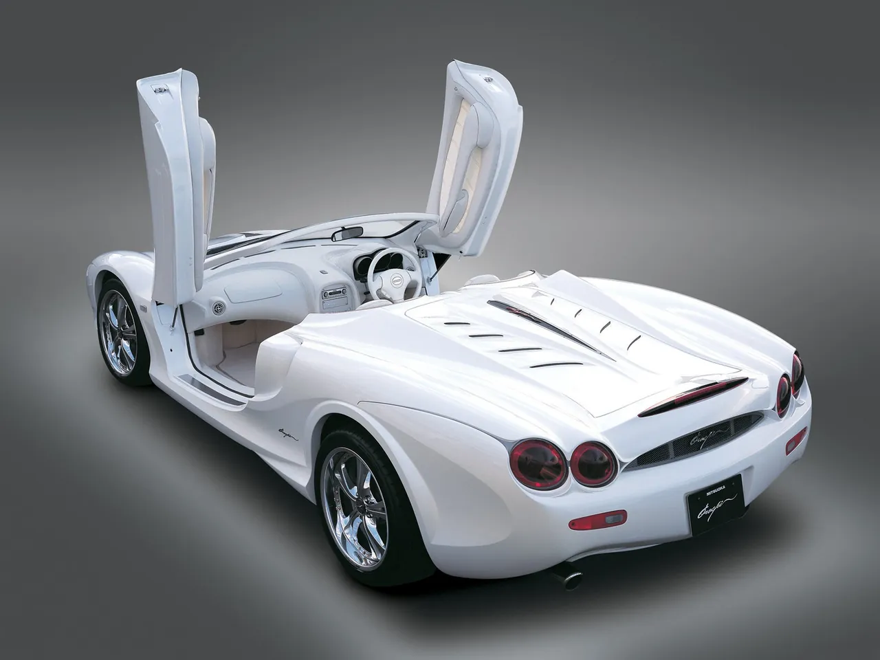 Mitsuoka Orochi Concept (2005) – zadní tříčtvrteční pohled