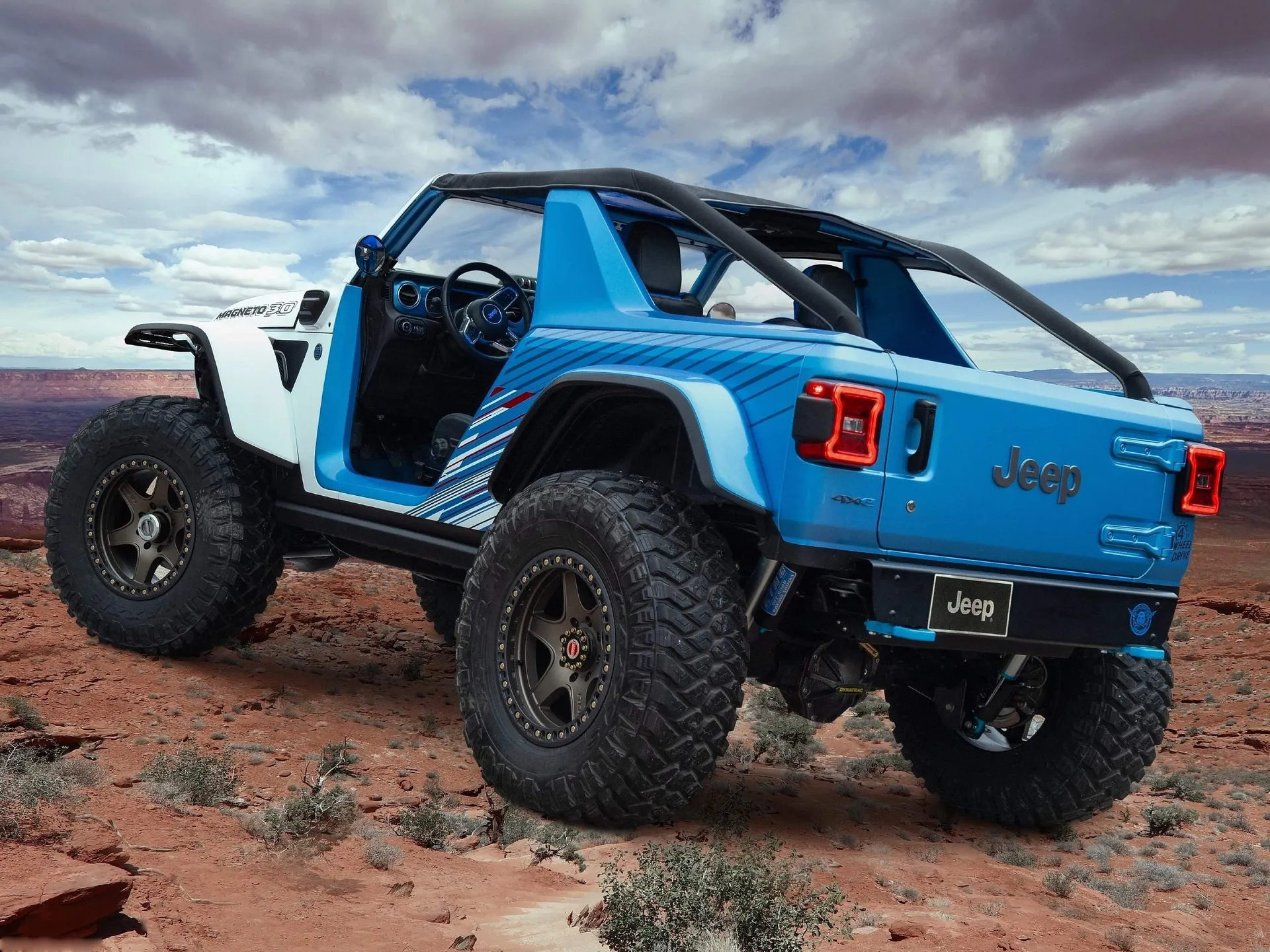Jeep Wrangler Magneto 3.0 Concept (2023) – zadní tříčtvrteční pohled