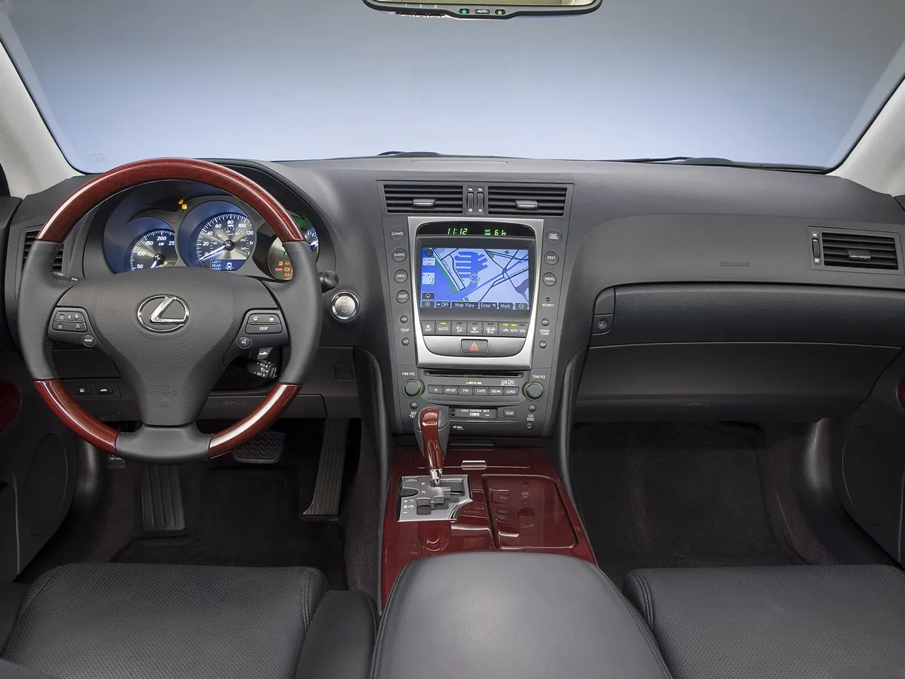 Lexus GS 450h (2009) - Interior