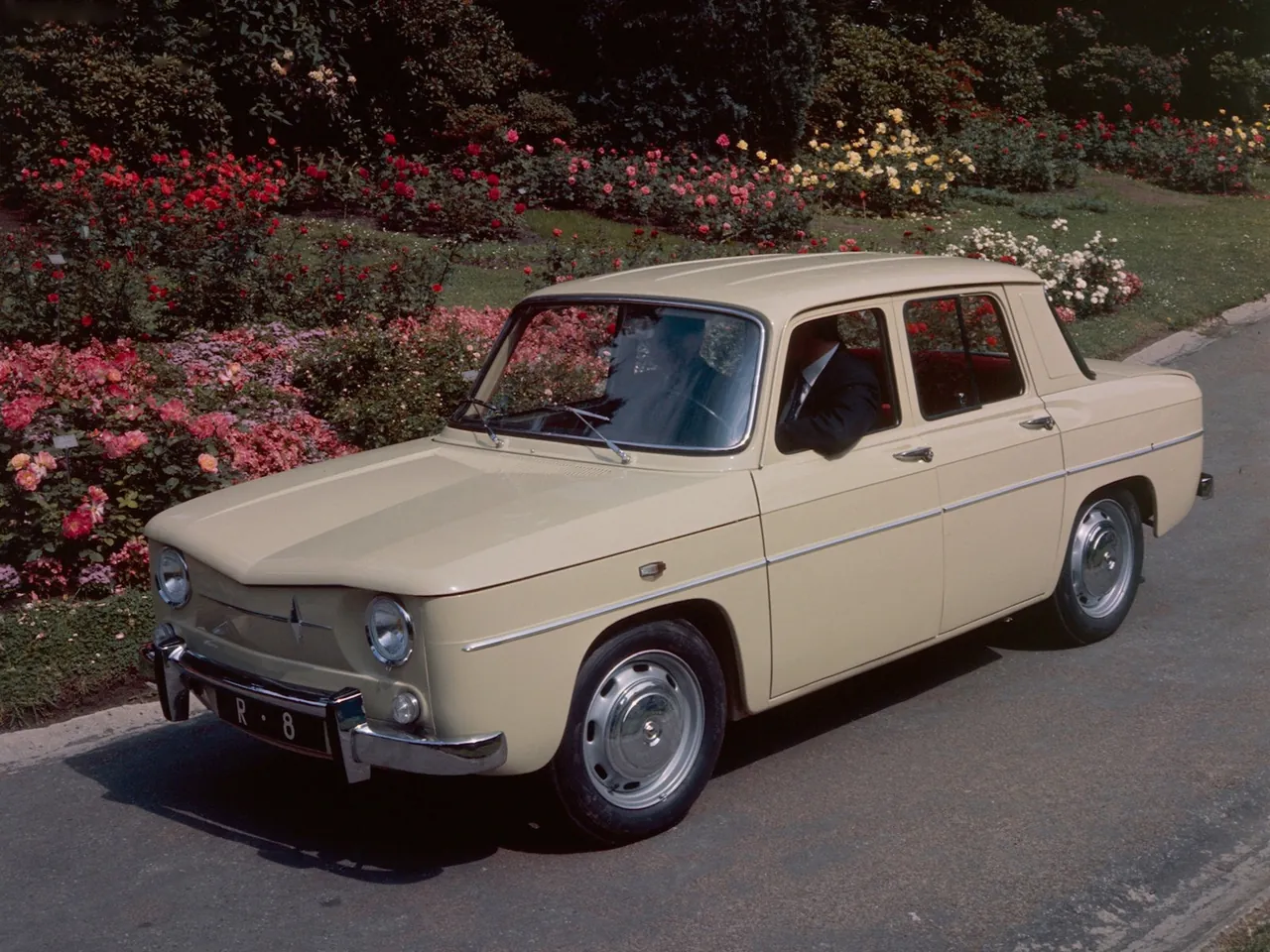 Renault 8 (1962)