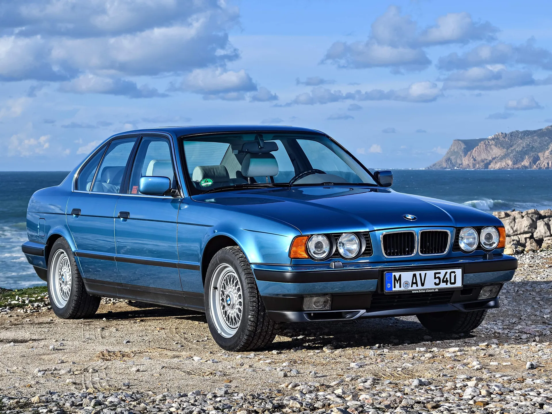 BMW 5-Series (1992)